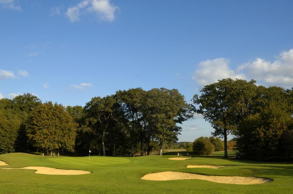 Готель Anjou Golf And Country Club Champigne Екстер'єр фото