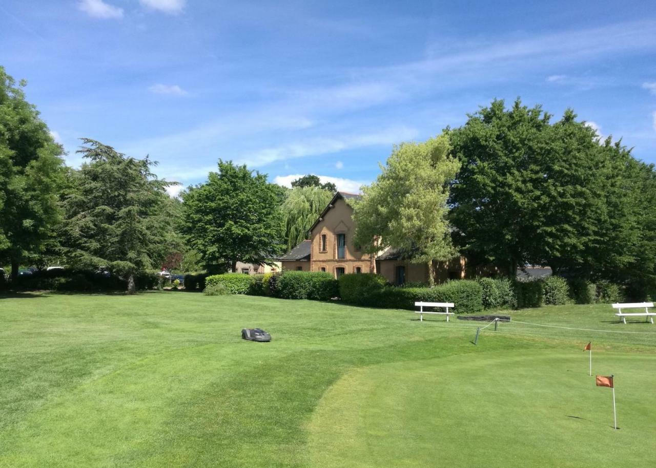 Готель Anjou Golf And Country Club Champigne Екстер'єр фото
